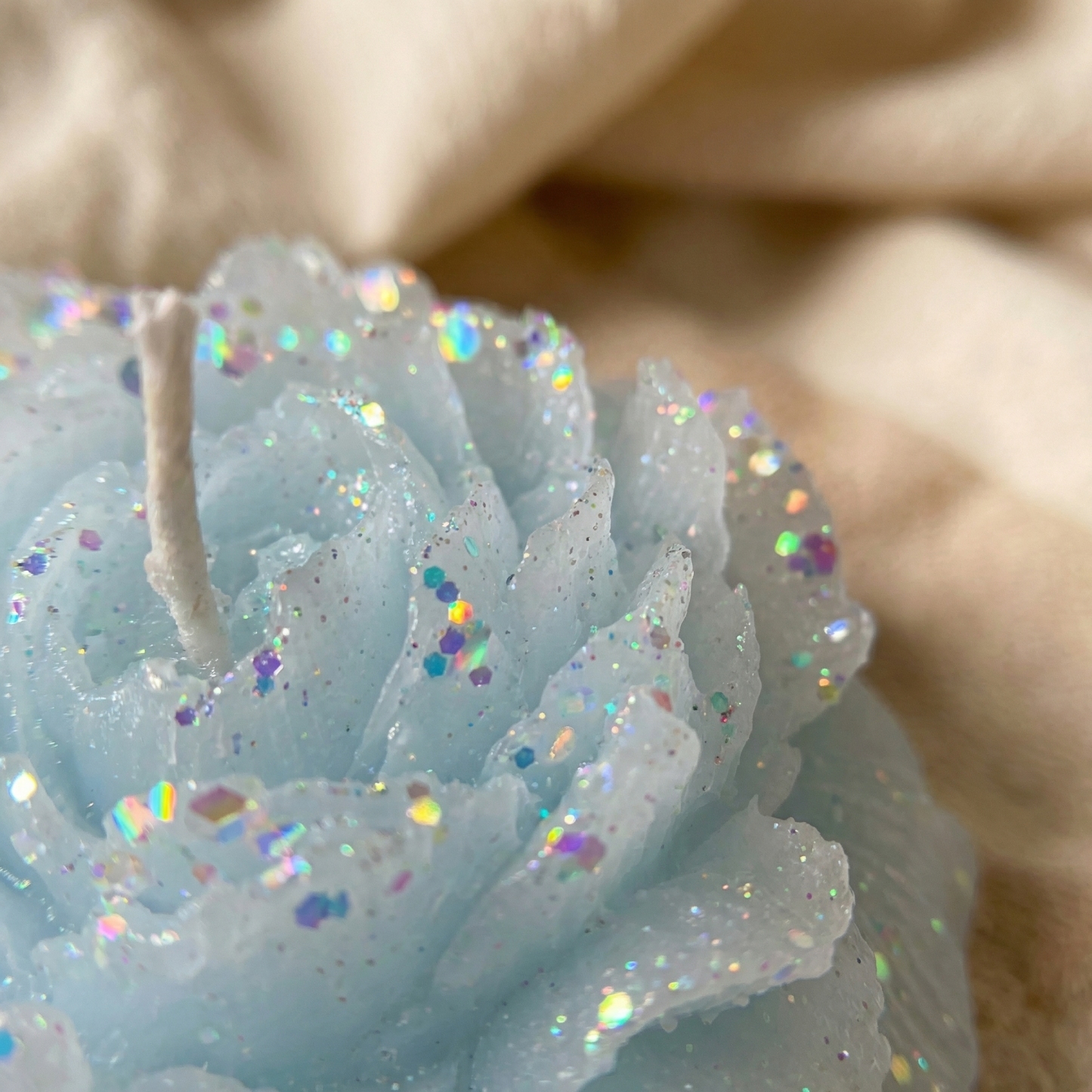 Sensual Floral Wax Candle – Low-temperature And Skin-friendly - image 11