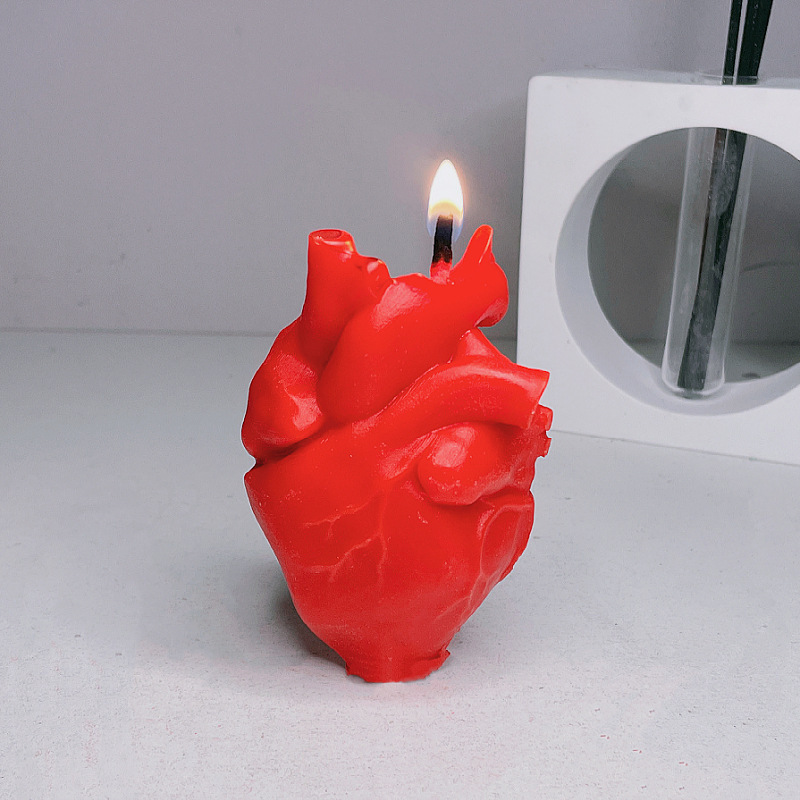 Heart-Shaped Scented Candle - image 6