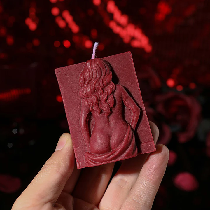 Female Back Low Temperature Candle - image 1