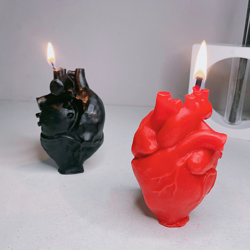 Heart-Shaped Scented Candle - image 7