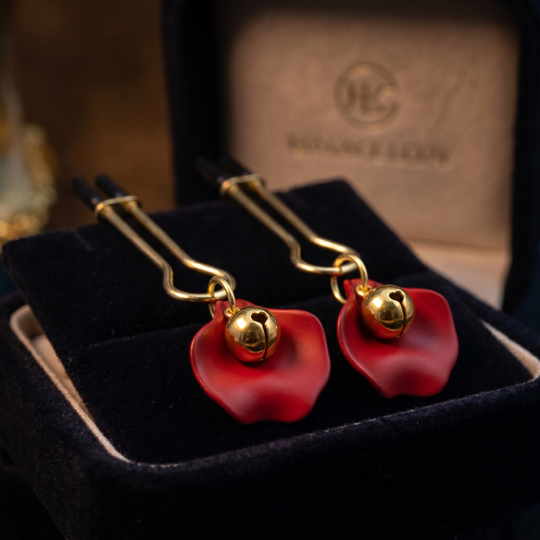 Flower Bell Nipple Clamps - image 9