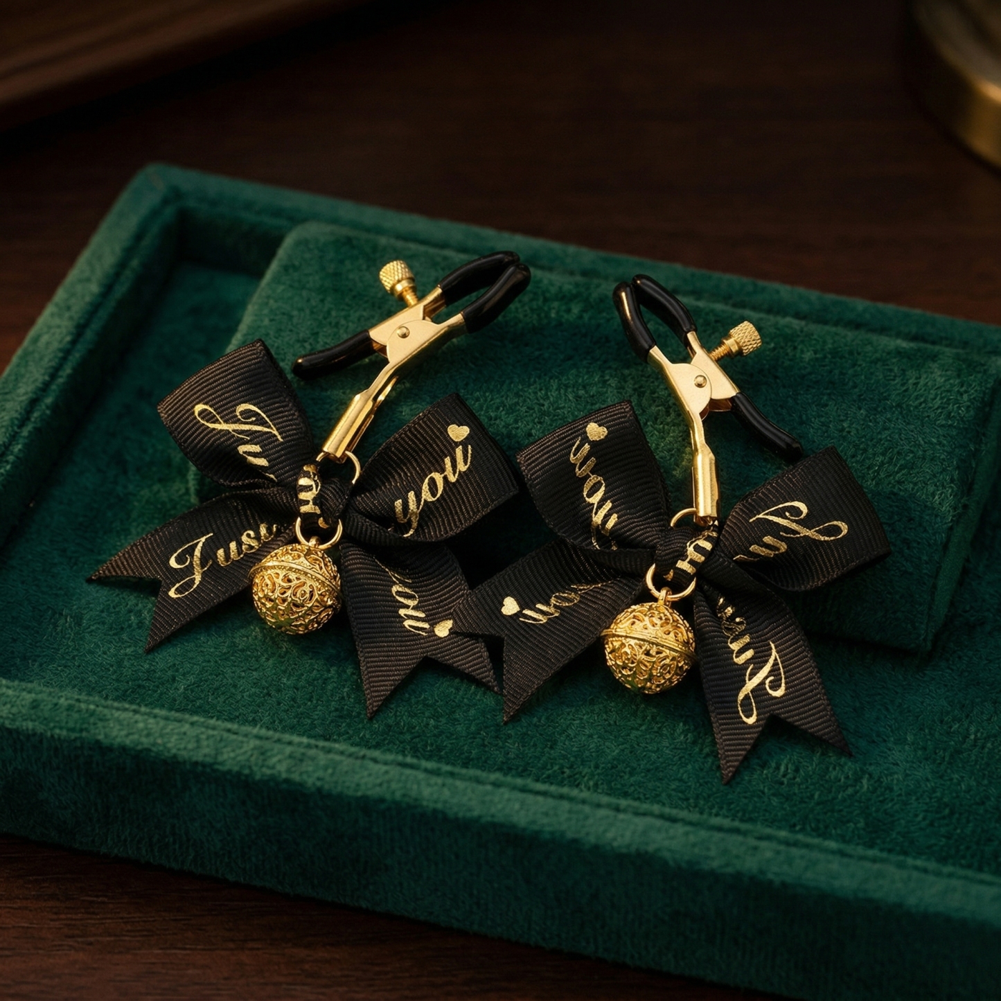 Metal Alligator Clamp Set with Bells & Bow Accents - image 5