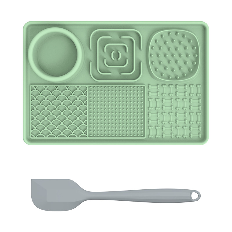 Lick Mat for Dogs, Slow Feeder Licking Mat with Suction Cups for Food and Water, Silicone Feeding Mat Perfect for Anxiety Relief Suitable for Butter Food Yogurt Peanut