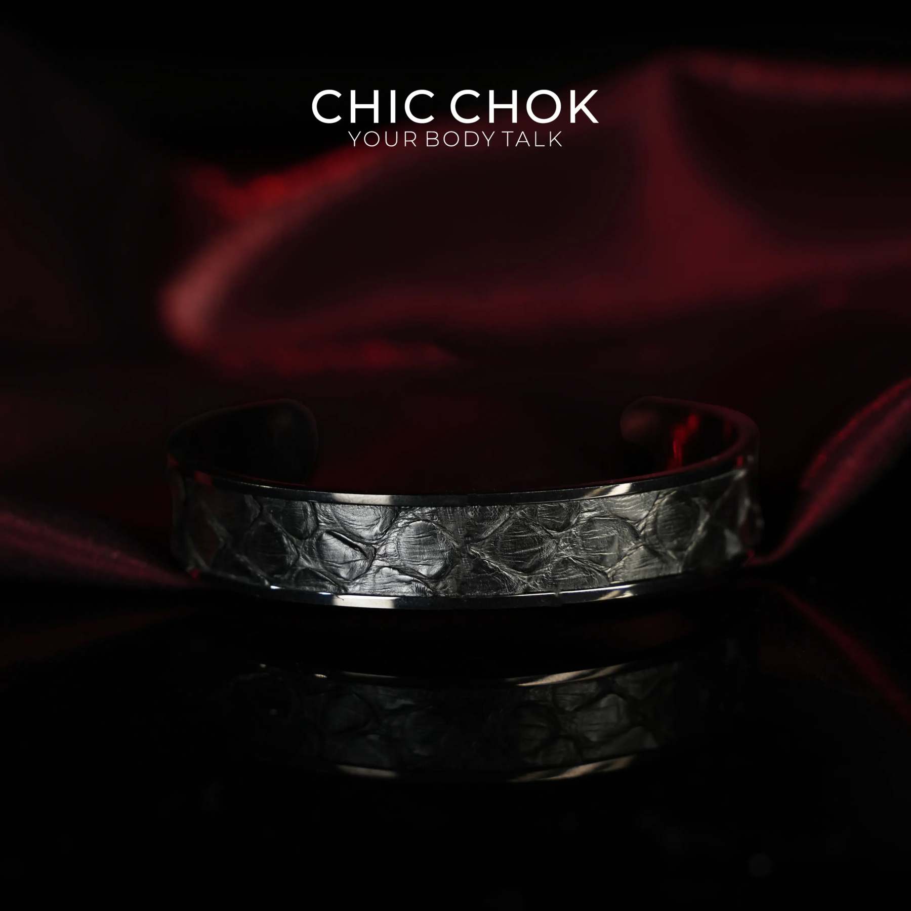CHICCHOK Classic Close Bracelet Stainless Steel Subtle Stylish Non-Adjustable Bracelet - CHICCHOK