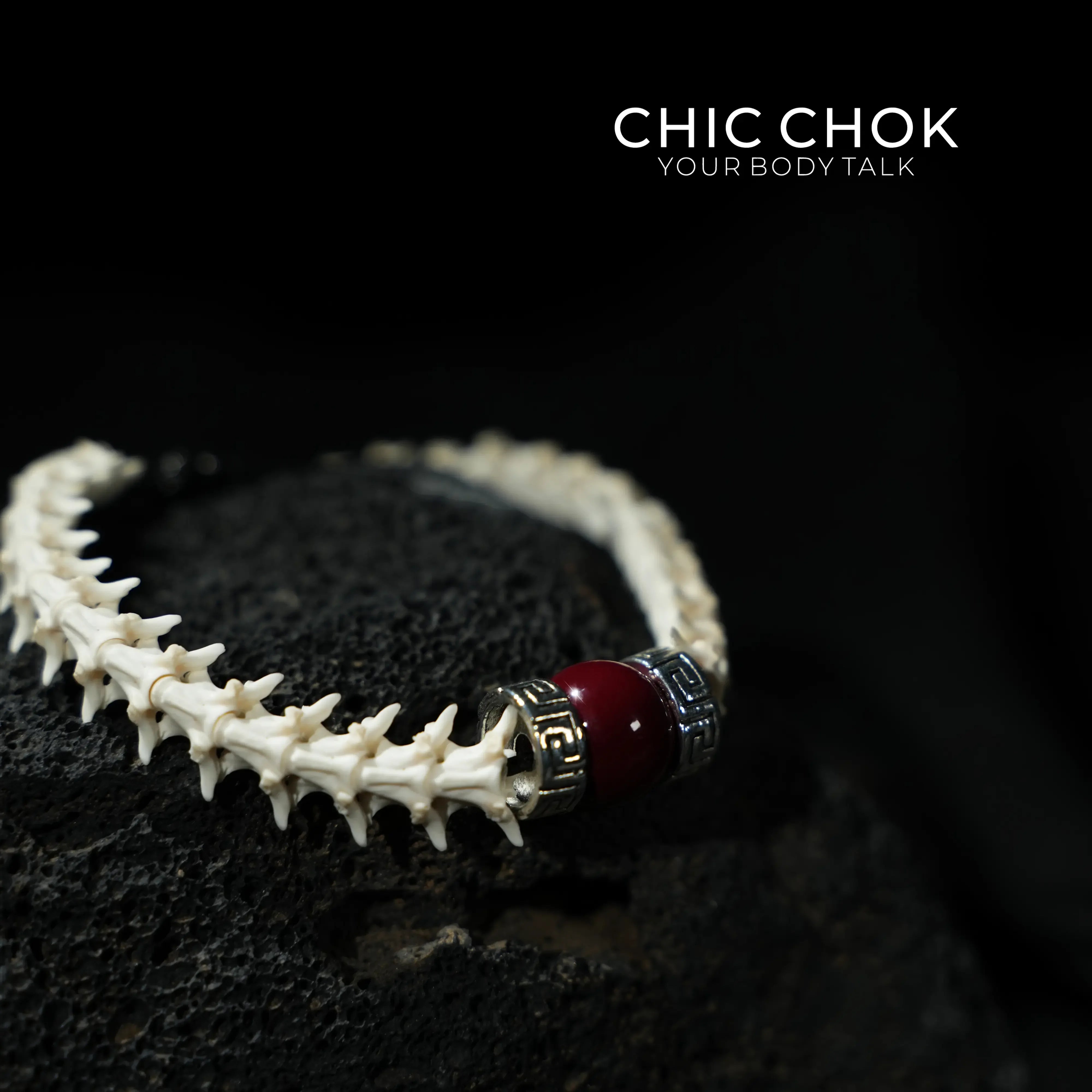 Red-Eyed Scaled Bone Bracelet - CHICCHOK
