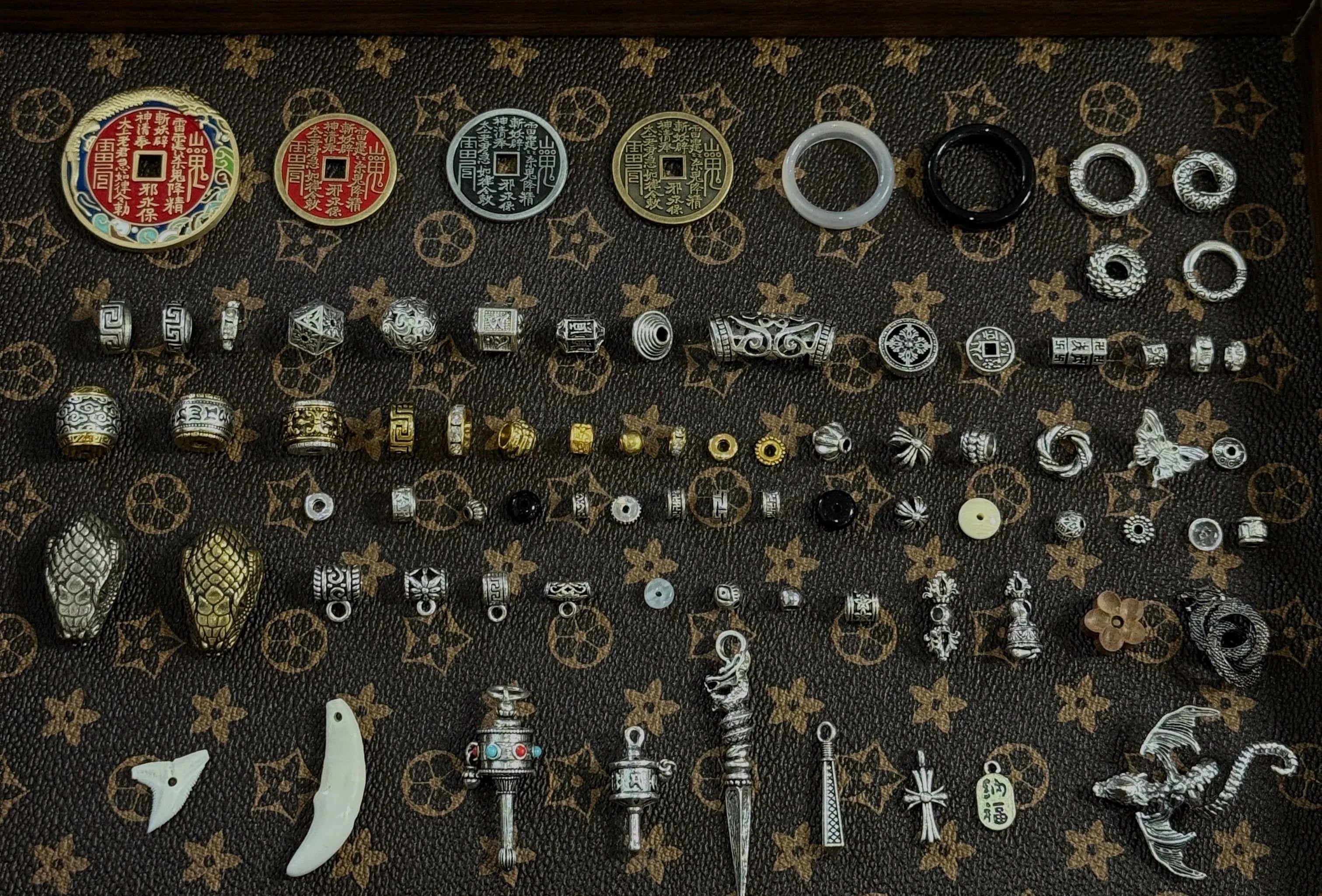 Snake Bone Accessories - CHICCHOK