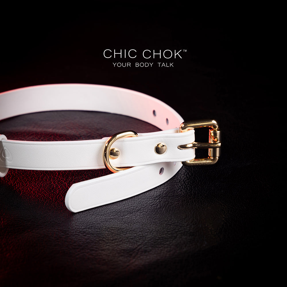 chicchok choker Chic white leather choker with embossed heart patterns and gold metal accents, featuring an adjustable design that blends purity and sophistication for all occasions.
