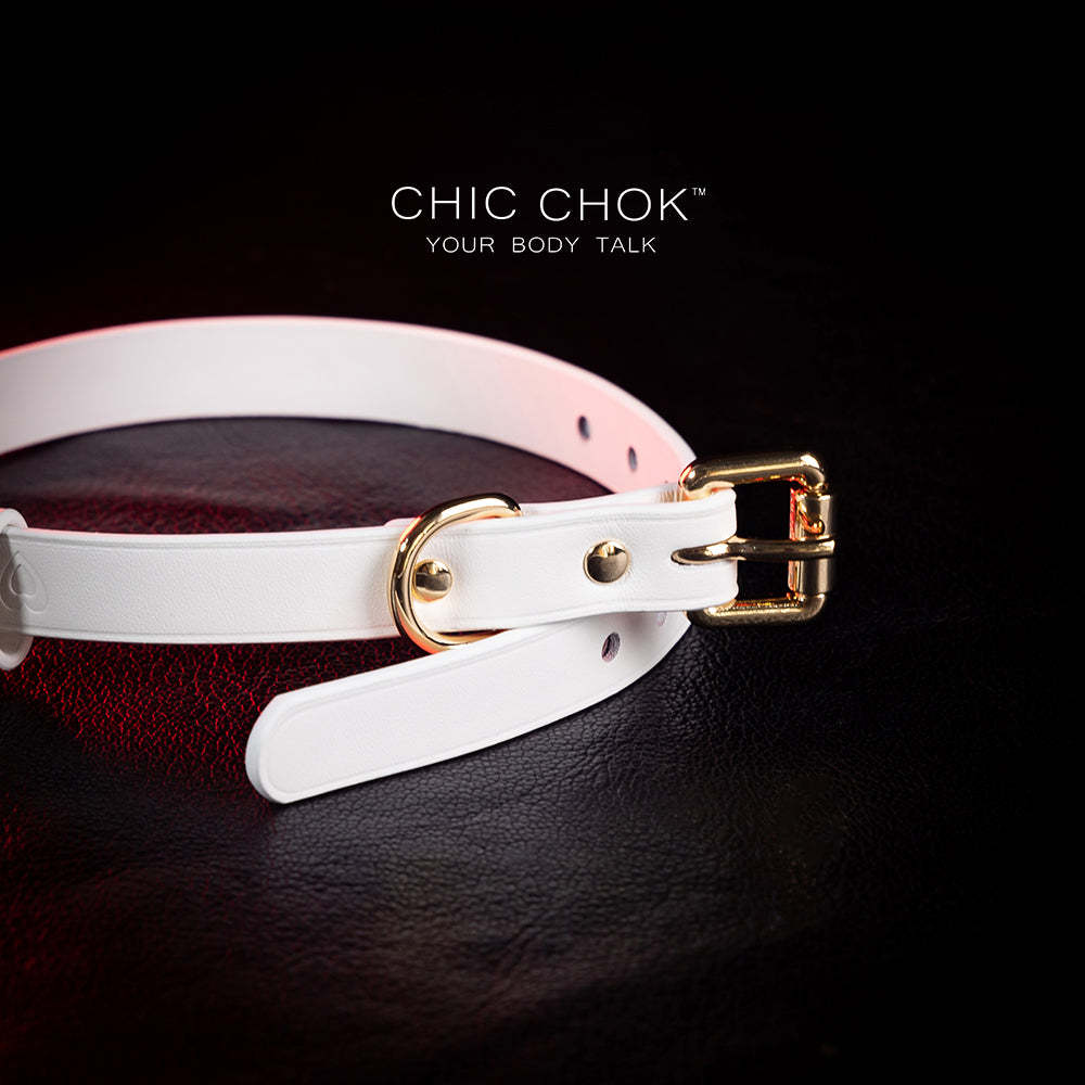chicchok choker Chic white leather choker with embossed heart patterns and gold metal accents, featuring an adjustable design that blends purity and sophistication for all occasions.