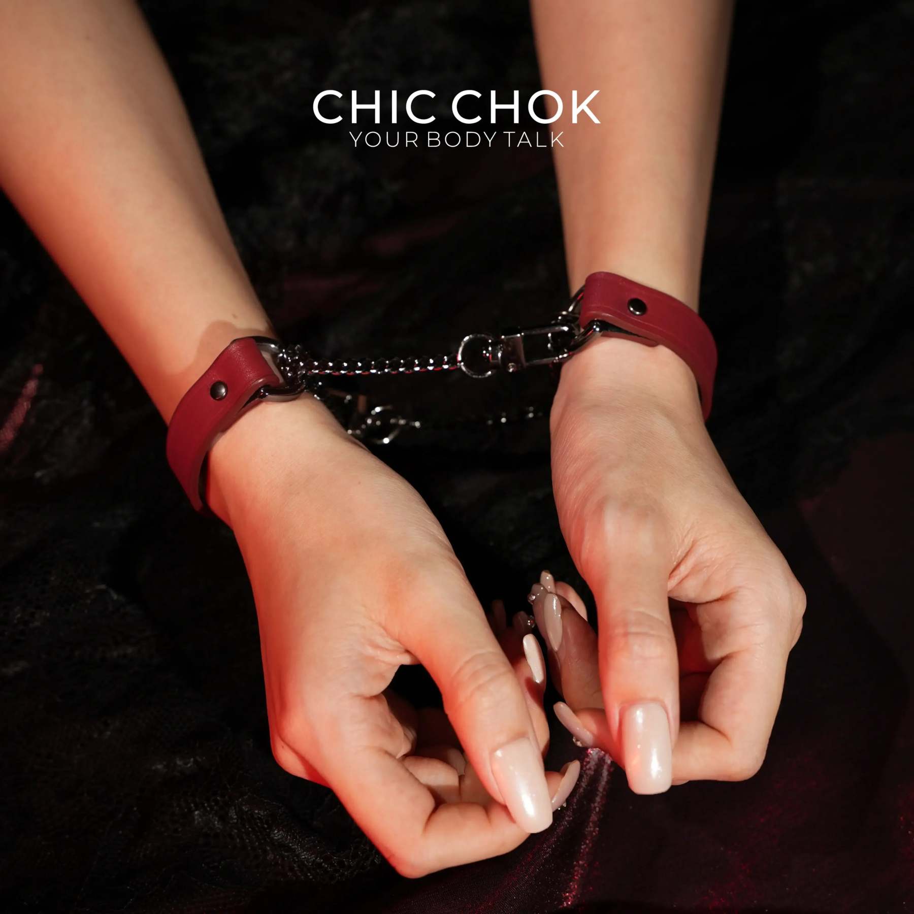 CHICCHOK Breathless Handchain - CHICCHOK