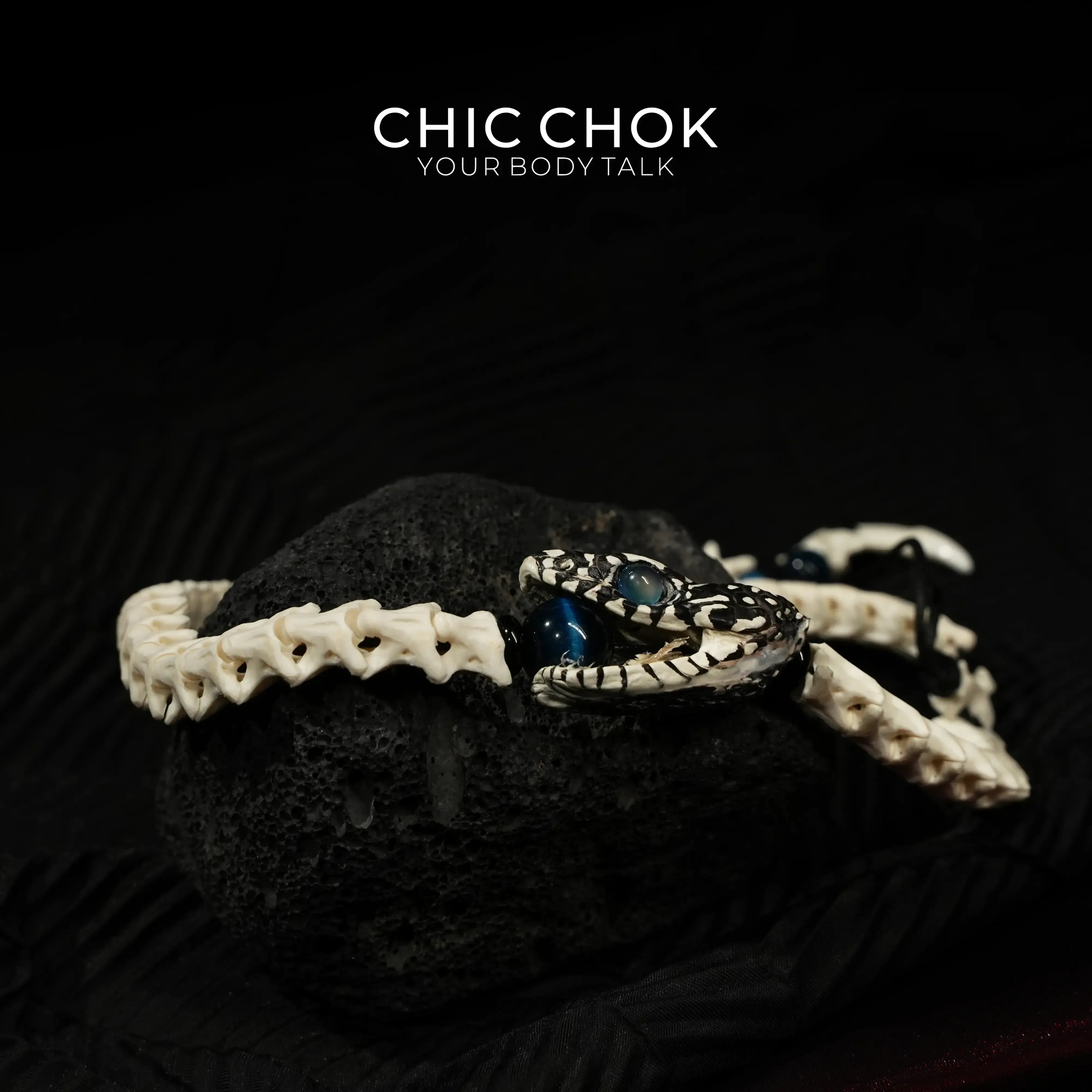 CHIC CHOK Bone Serpent Embracing Sapphire Star - CHICCHOK