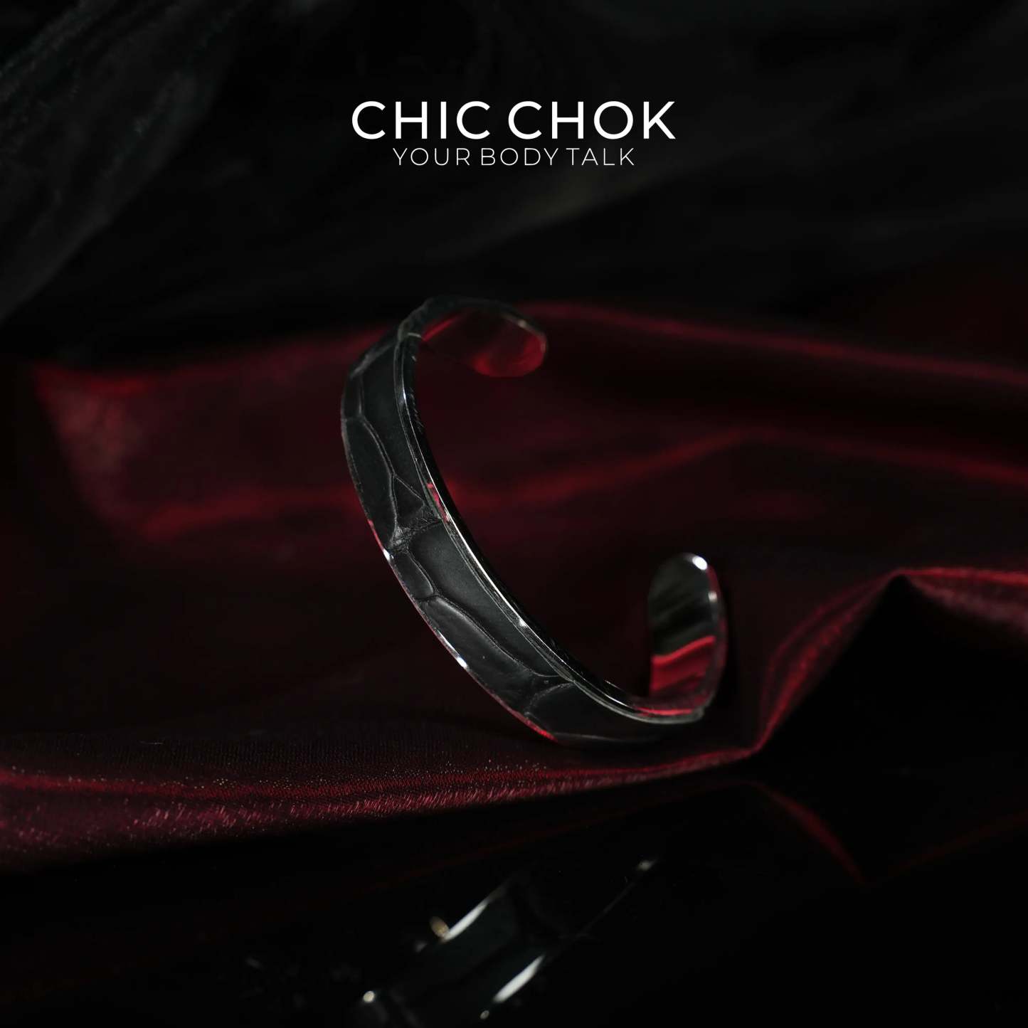 CHICCHOK Classic Close Bracelet Stainless Steel Subtle Stylish Non-Adjustable Bracelet - CHICCHOK