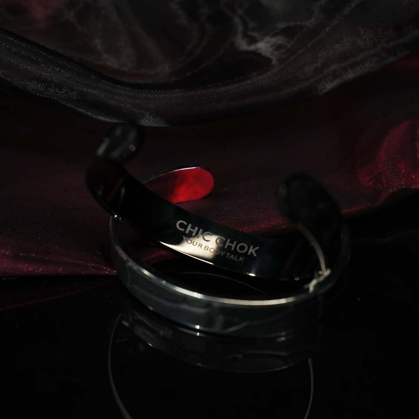 CHICCHOK Classic Close Bracelet Stainless Steel Subtle Stylish Non-Adjustable Bracelet - CHICCHOK