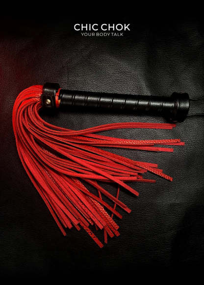 CHICCHOK - Luxurious Red and Black Leather Flogger - CHICCHOK