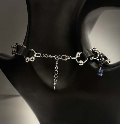 Fashion butterfly style leather necklace, made of high-quality leather, comfortable to wear, adjustable, couple accessories