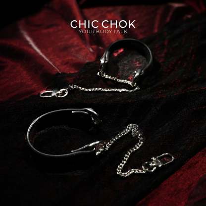 CHICCHOK Breathless Handchain - CHICCHOK