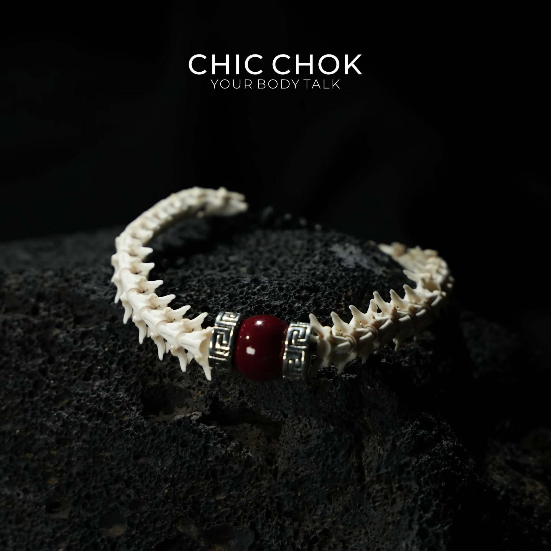 Red-Eyed Scaled Bone Bracelet - CHICCHOK