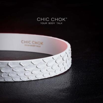 CHICCHOK [Athena] - White Python Hide Fritillaria Fashion Non-adjustable Choker - CHICCHOK