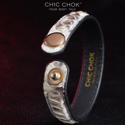 chicchok fashion bracelet, white leather texture design, retro copper metal rivets, elegant and wild.