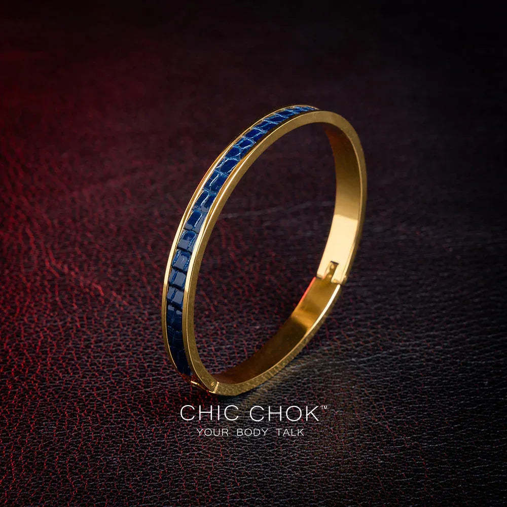 Take My Hand - Metallic Bracelet - CHICCHOK