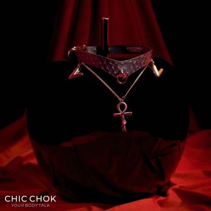 CHICCHOK [Victorian Queen High-end Choker] V-Neck Design, Python Texture, Original Fashion Adjustable Leather Choker Necklace - CHICCHOK