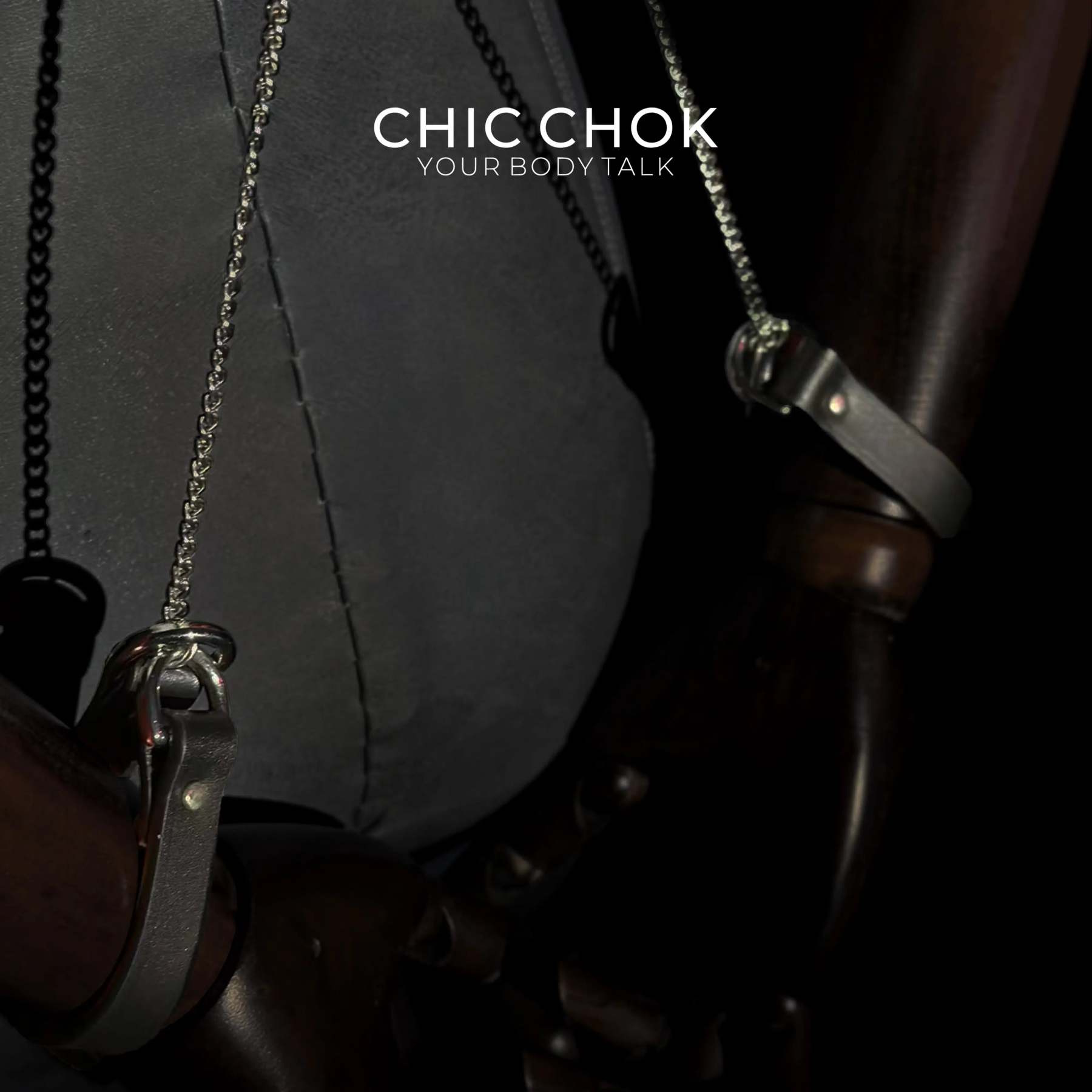 CHICCHOK Breathless Handchain Set - CHICCHOK