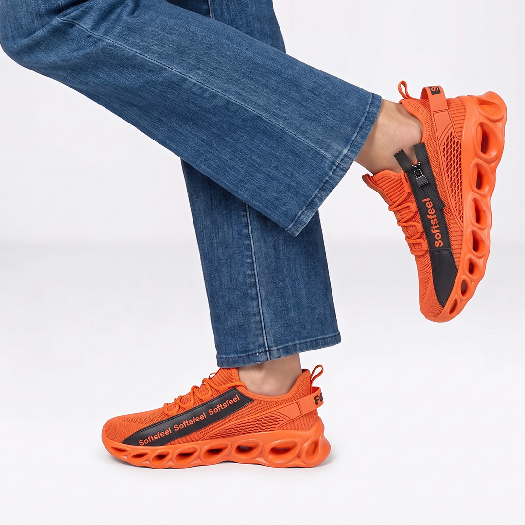 Men's Cloud Wanderer V7 - Orange