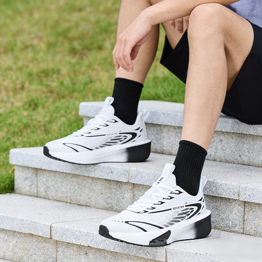 Men's AllTraction Air V3 - Cloud Canvas with Onyx Lines