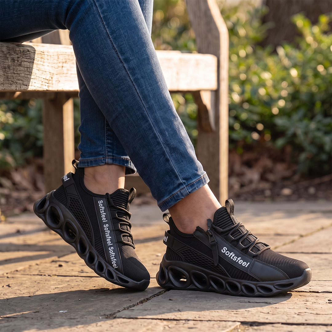 Men's Cloud Wanderer V7 - Black