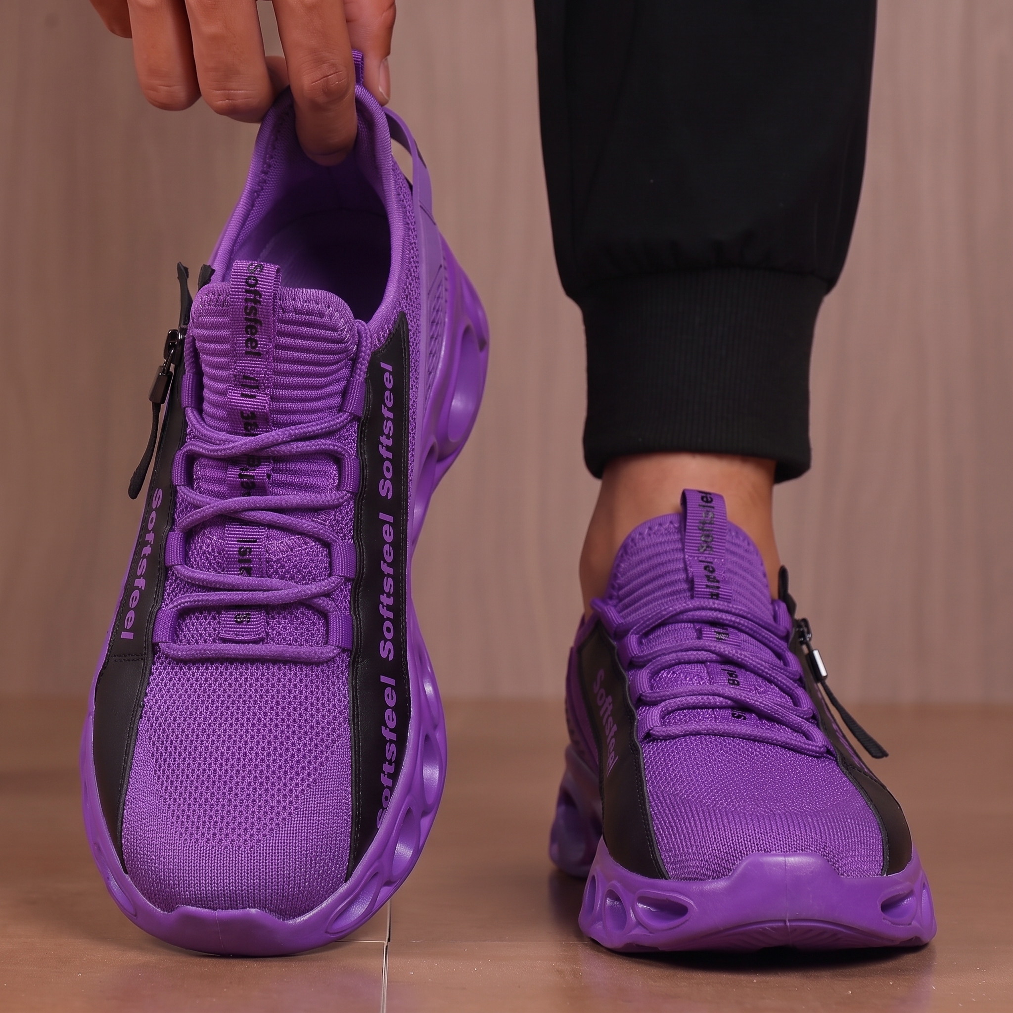 Men's Cloud Wanderer V7 - Purple