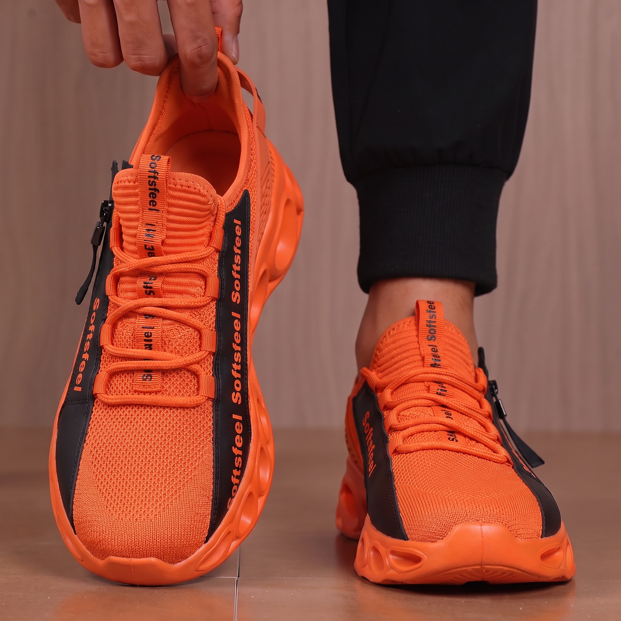 Women's Cloud Wanderer V7 - Orange