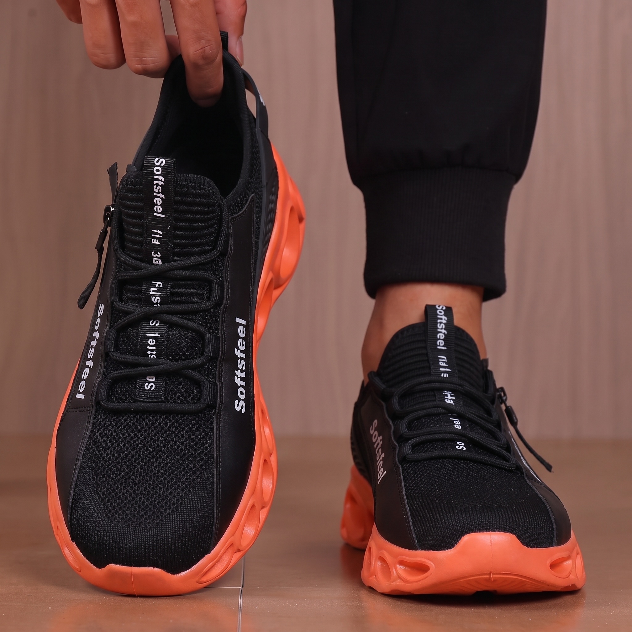 Men's Cloud Wanderer V7 - Black Orange