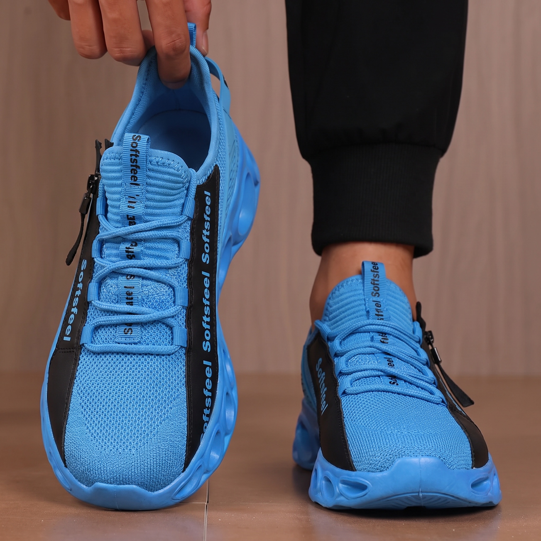 Men's Cloud Wanderer V7 - Blue