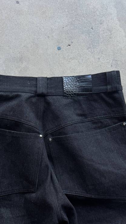 BLACK SELVEDGE DENIM