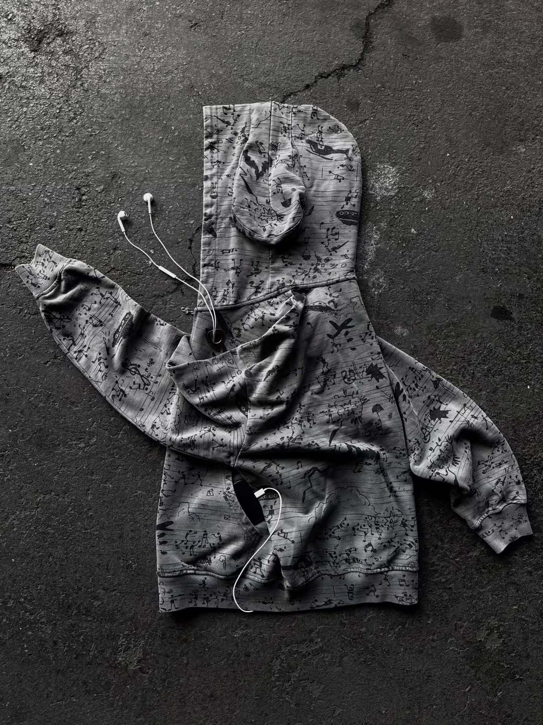 “WARCHESTRA” ZIP-UP