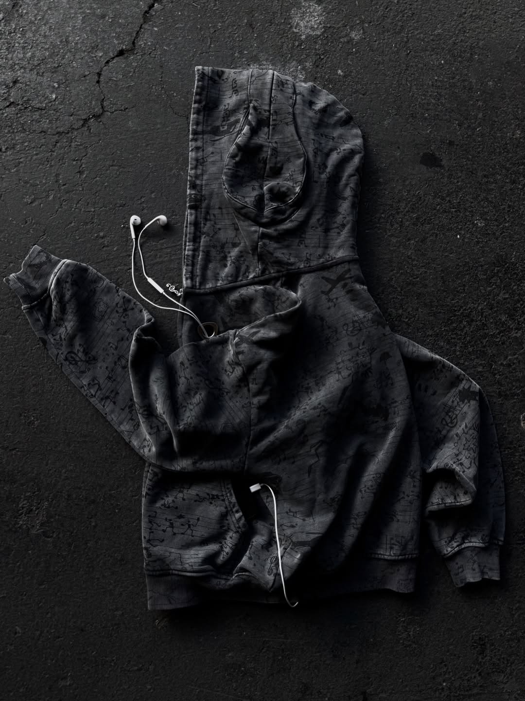 “WARCHESTRA” ZIP-UP