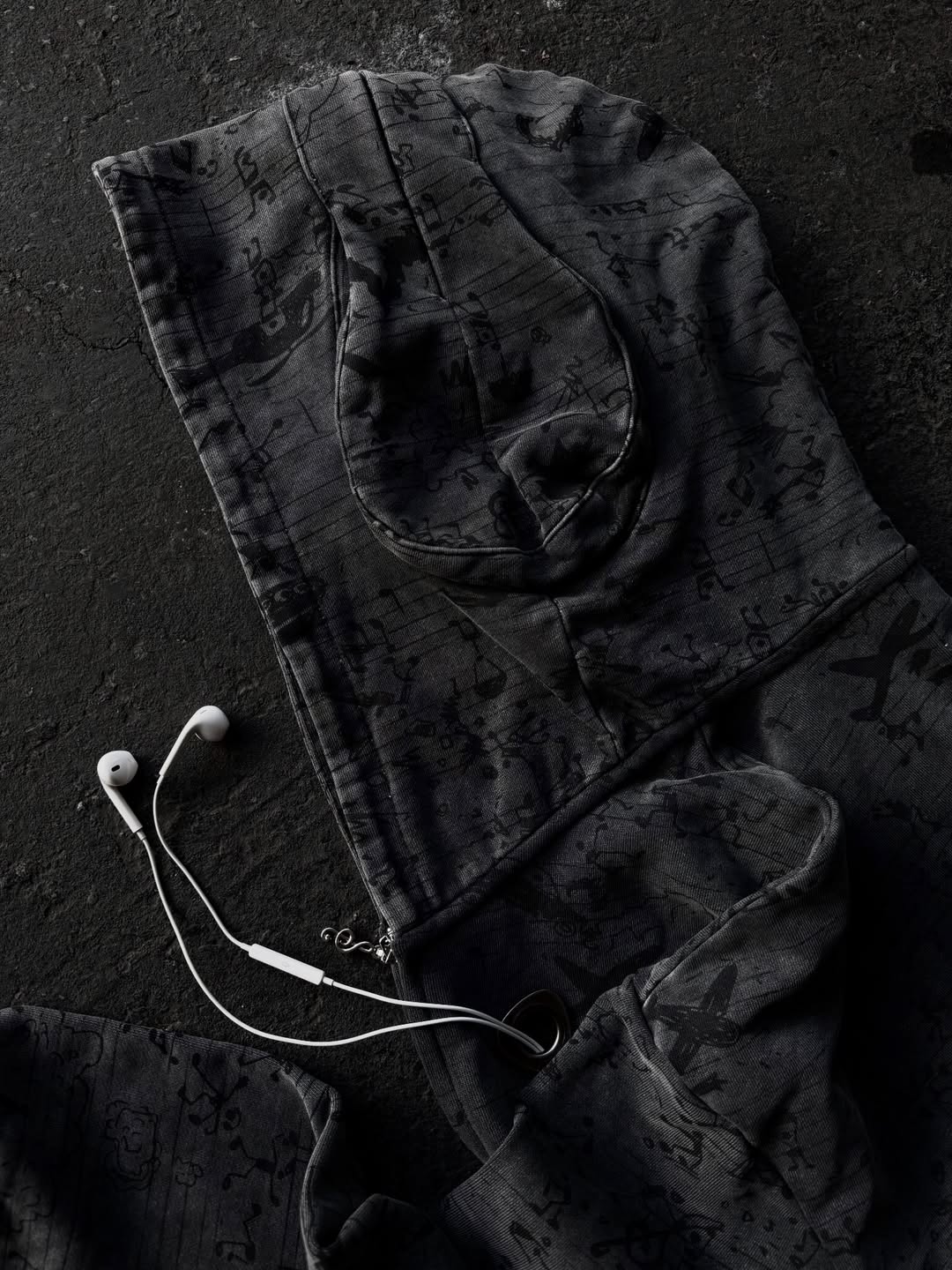 “WARCHESTRA” ZIP-UP