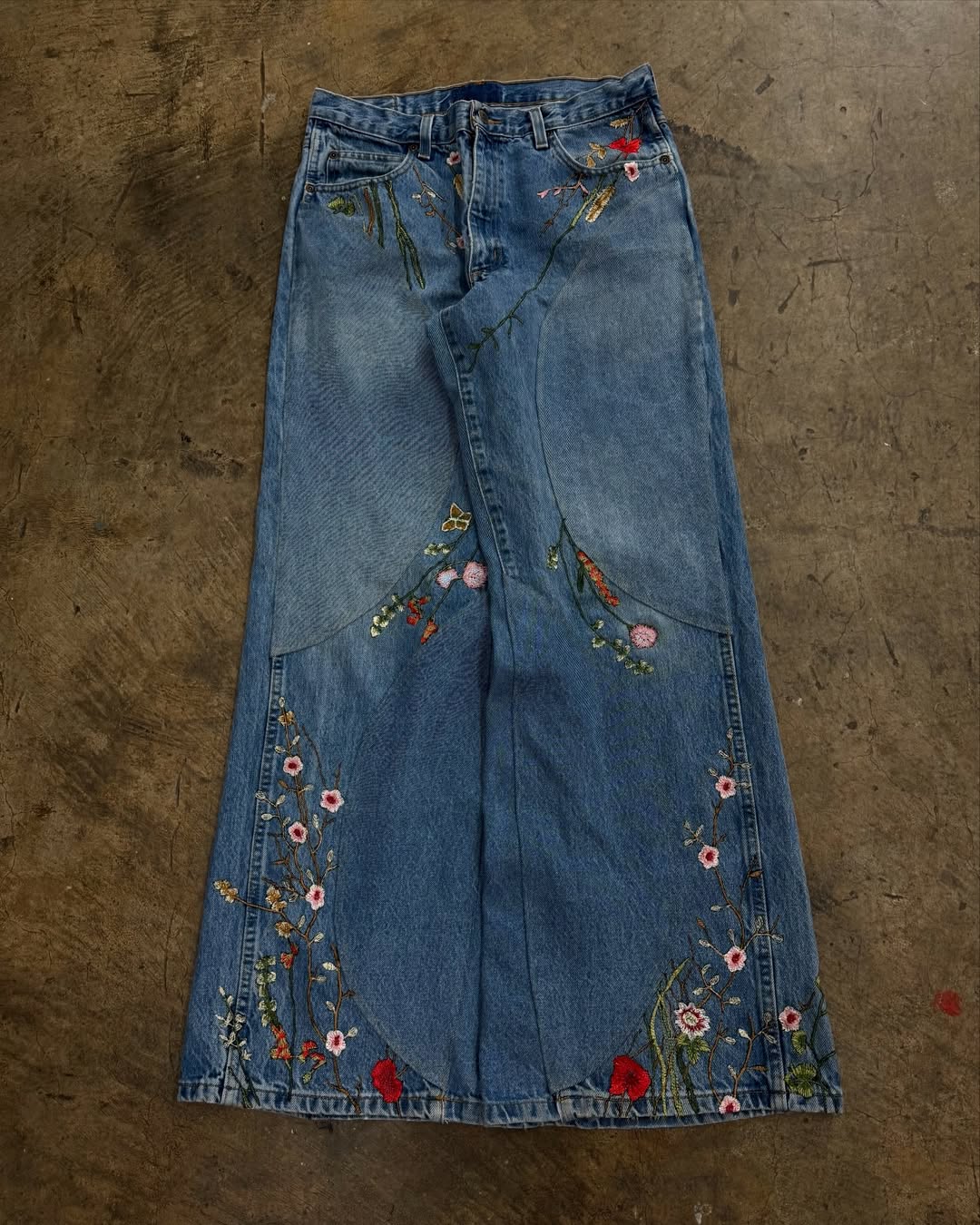 "FLORAL" BAGGY DENIM