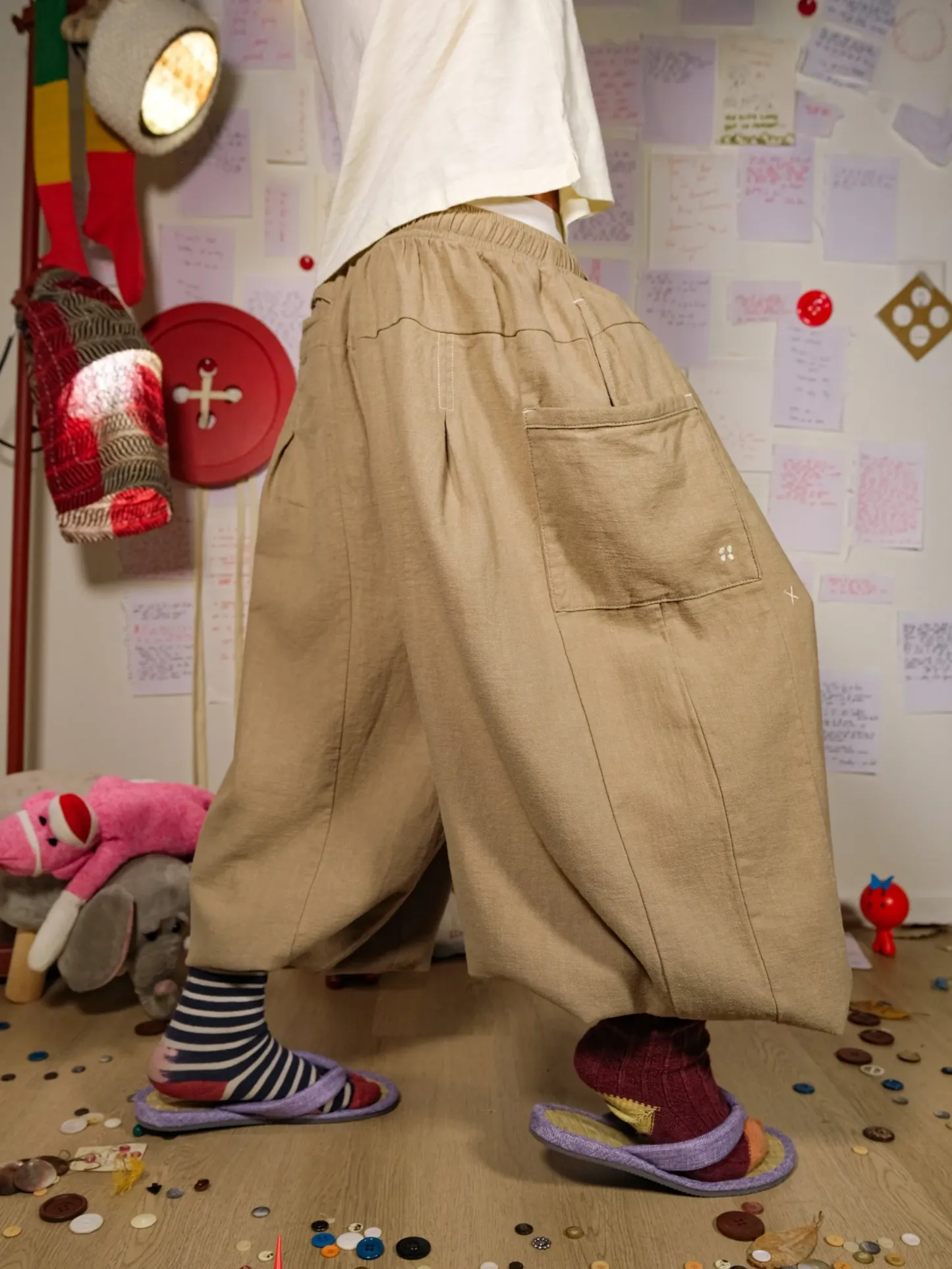 FLAX PLEATED WIDE-LEG PANTS