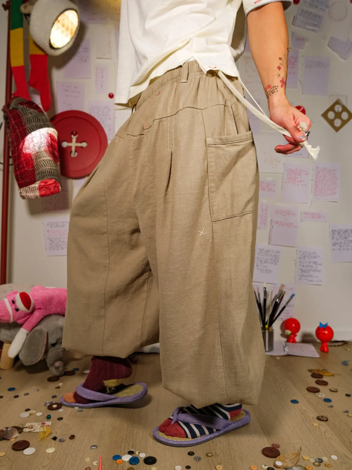 FLAX PLEATED WIDE-LEG PANTS