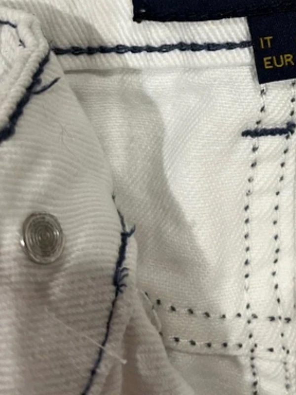 CREAM WHITE JEANS
