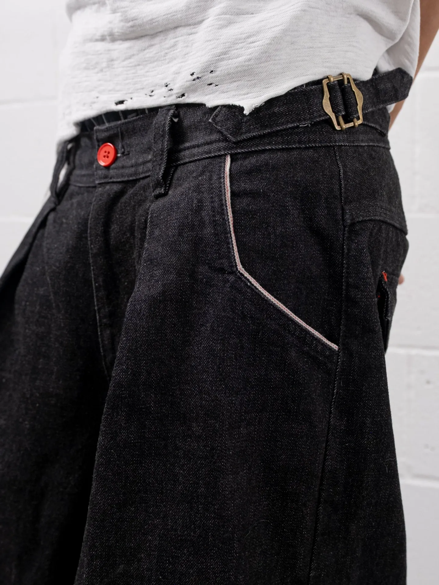 PLEATED BALLOON DENIM