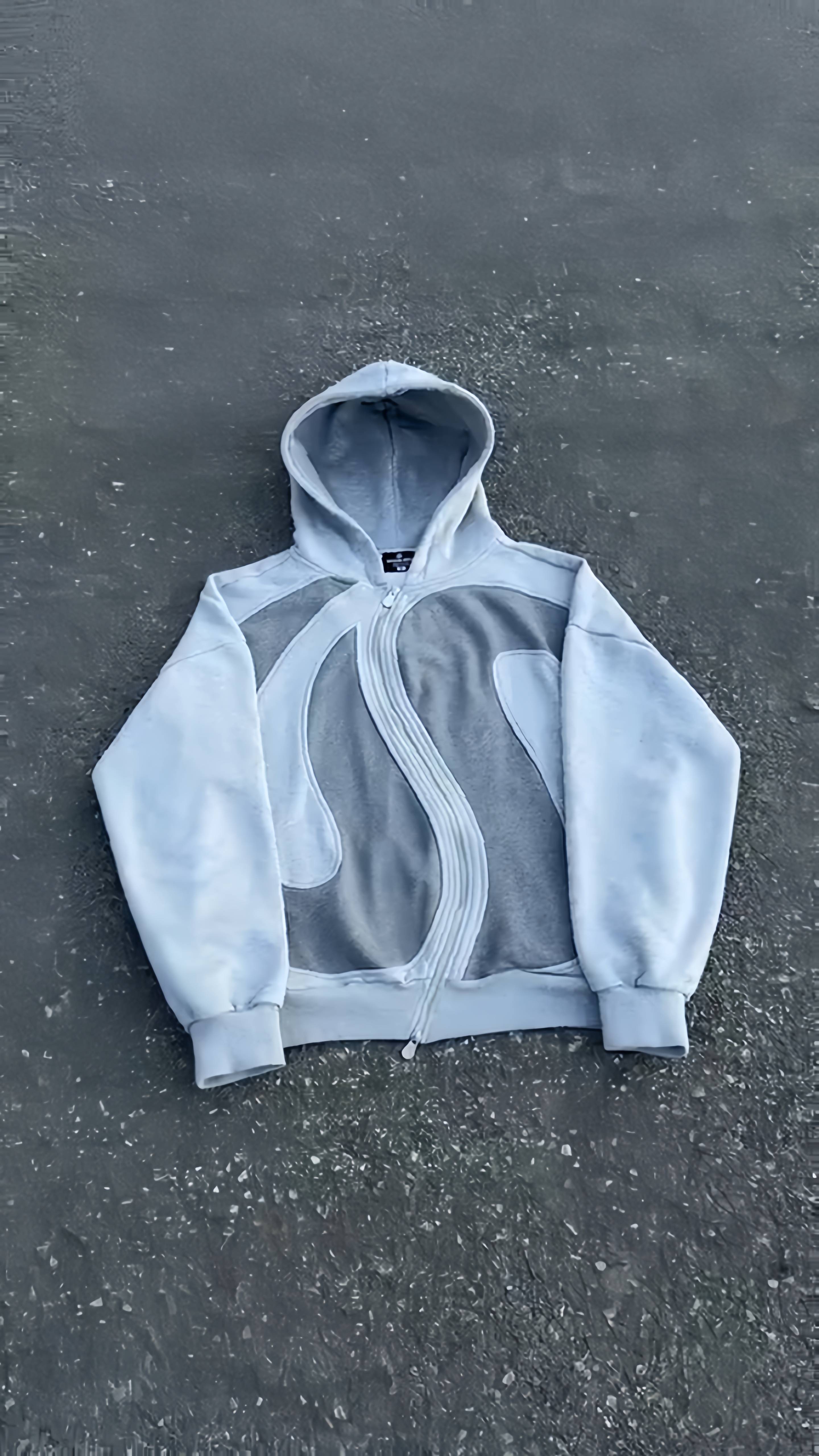 CURVED ZIPPER HOODIE