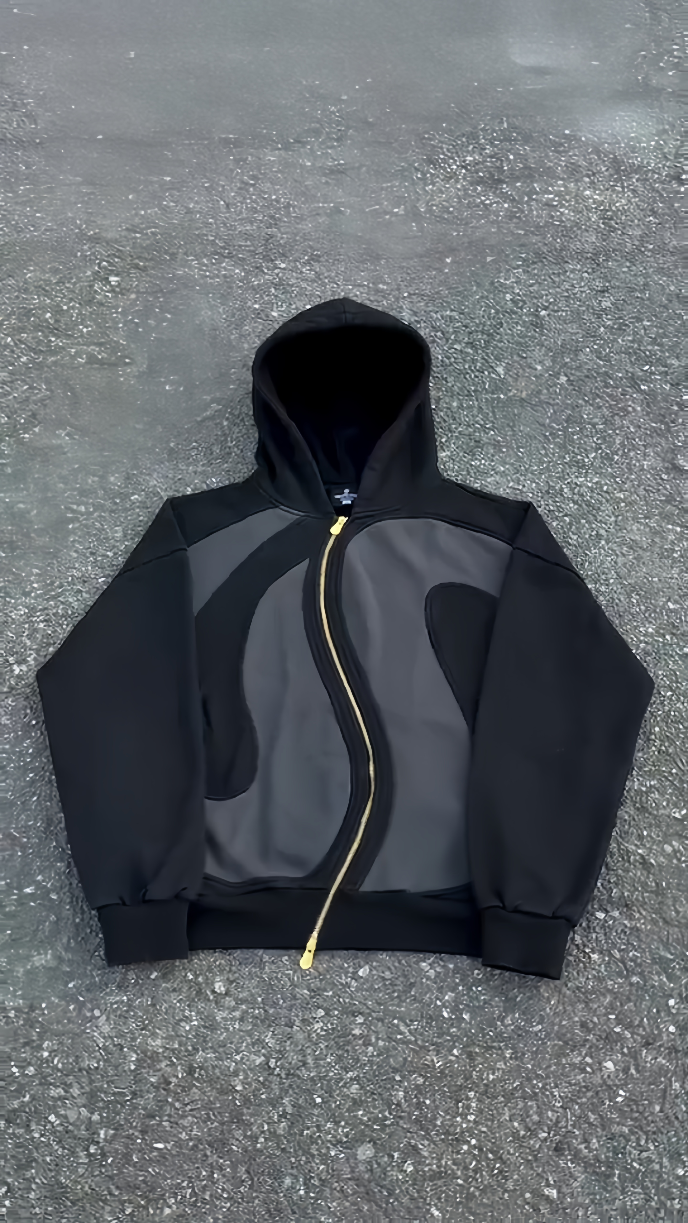 CURVED ZIPPER HOODIE