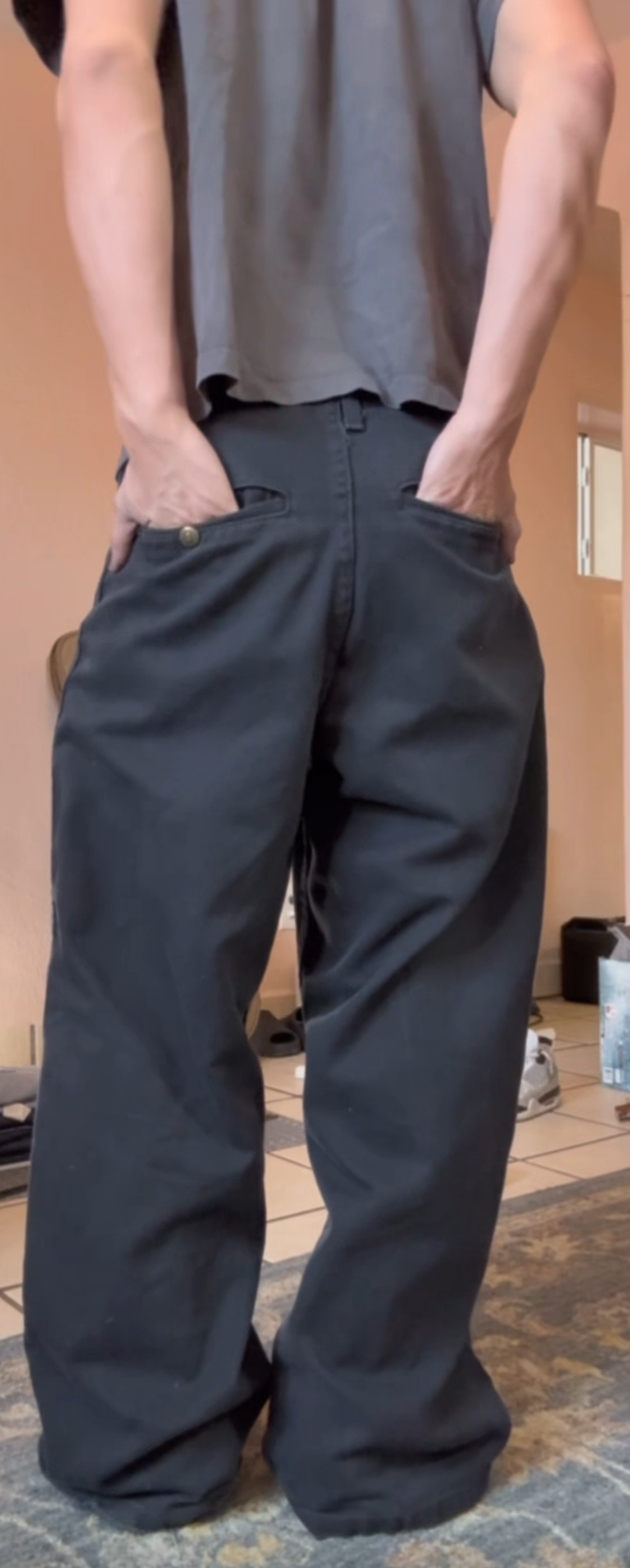 CLASSIC SINGLE PLEAT WIDE LEG PANTS