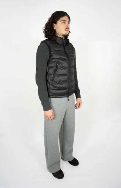 DOWN VEST