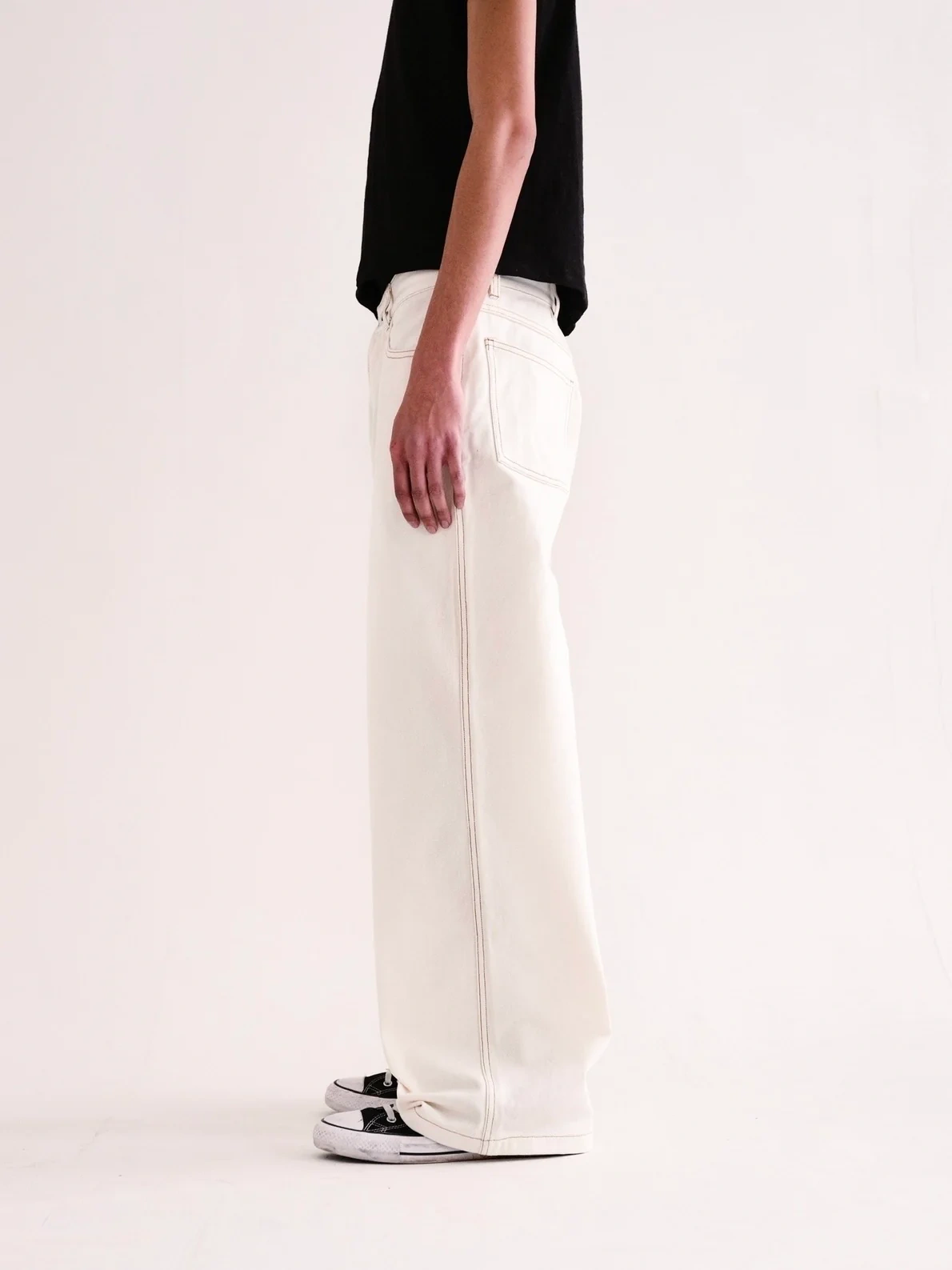 WIDE LEG DENIM