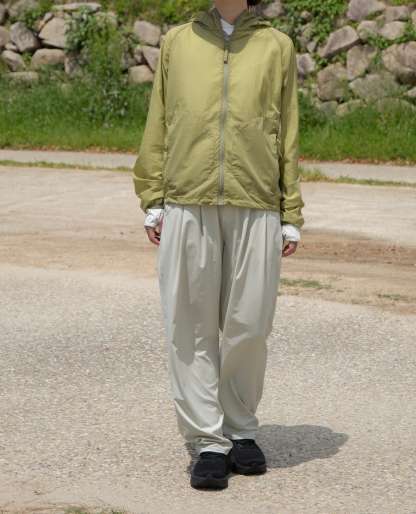 LIGHT WIND PARKA