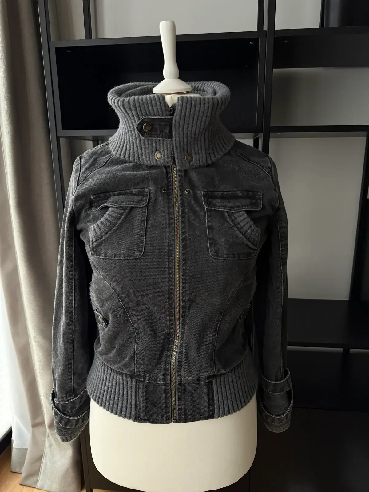 2000s Ribbed collar cargo jacket