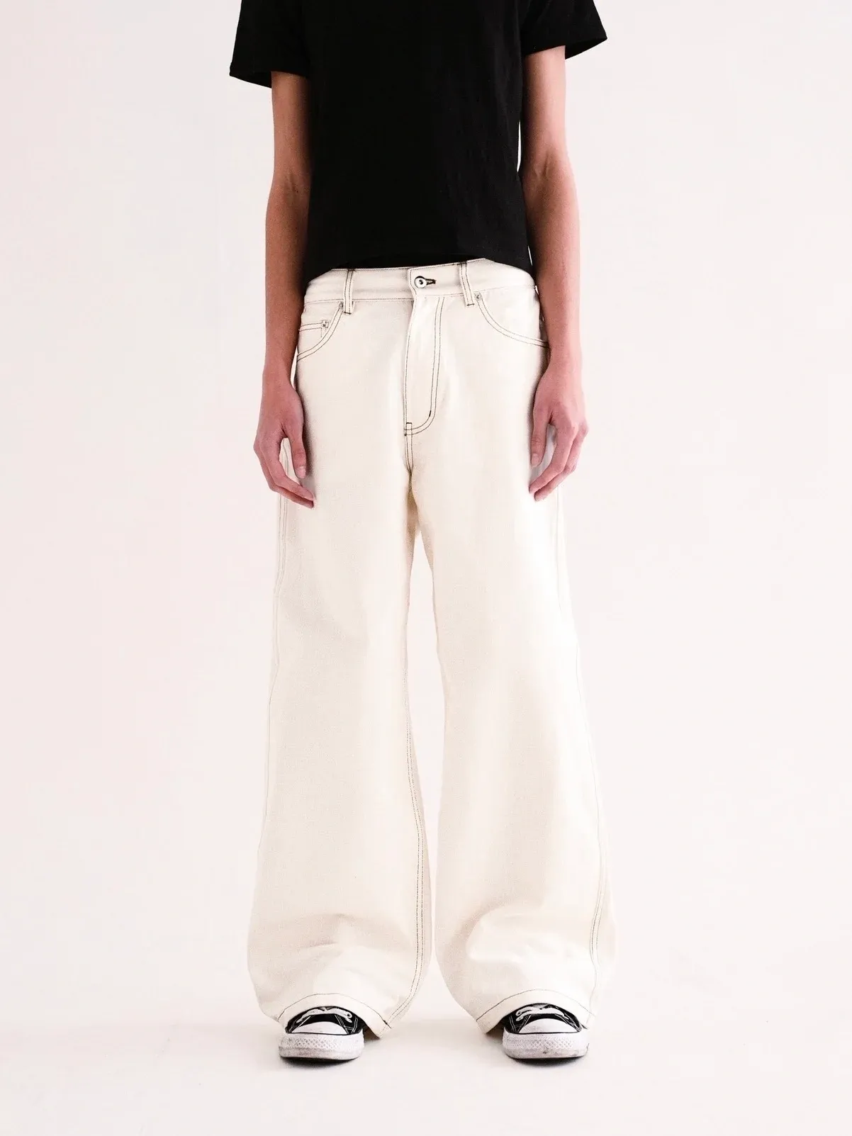 WIDE LEG DENIM