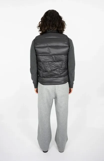 DOWN VEST